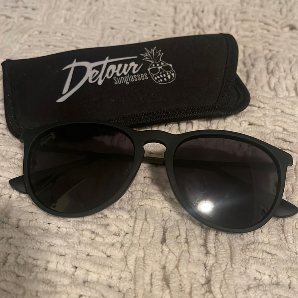 Detour sunglasses